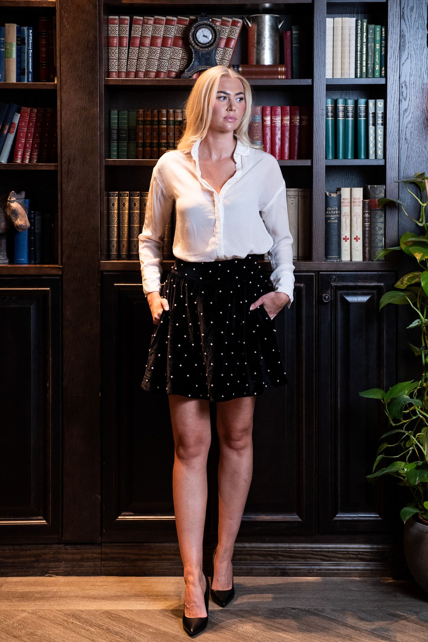 MADELIN VELVET SKIRT